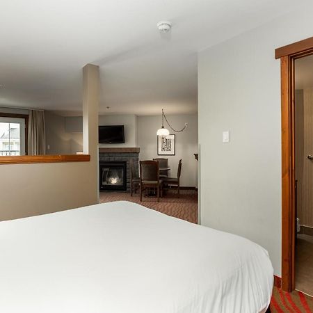 Hotel La Tour Des Voyageurs II Mont-Tremblant Esterno foto