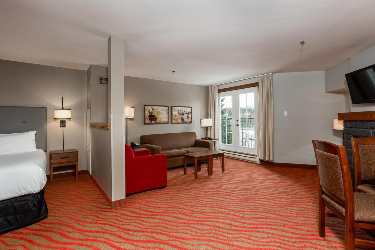 Hotel La Tour Des Voyageurs II Mont-Tremblant Esterno foto