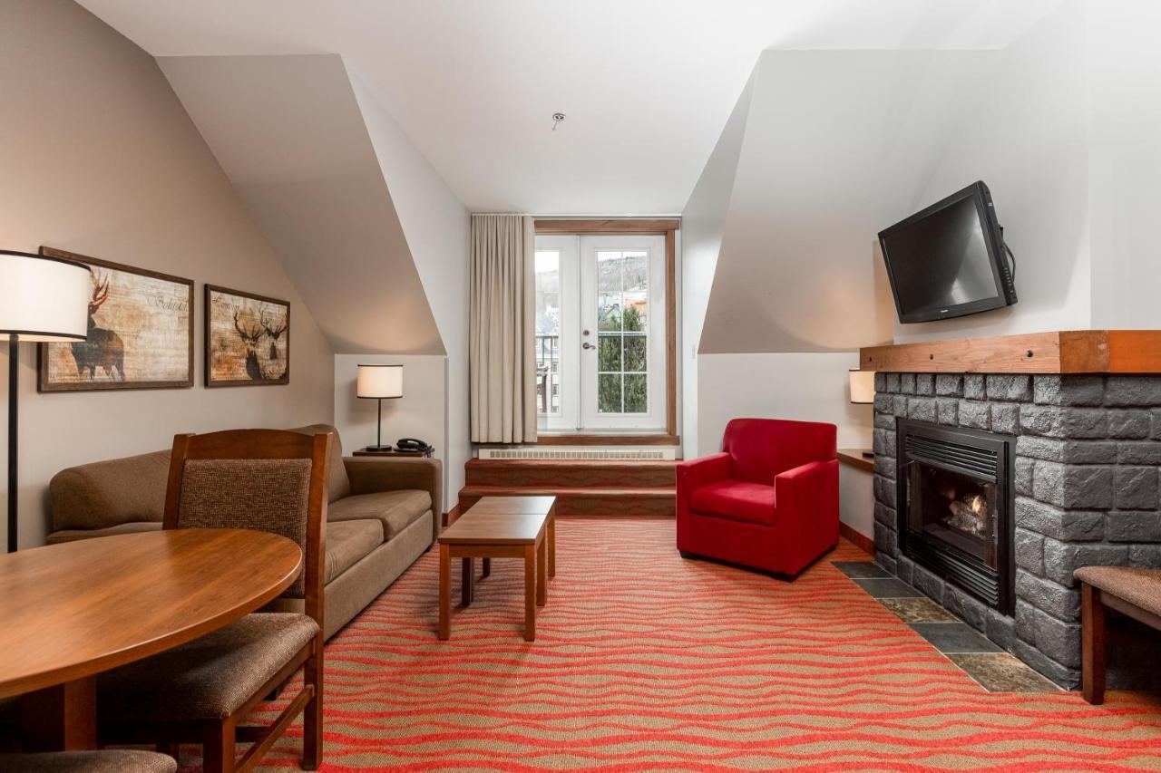 Hotel La Tour Des Voyageurs II Mont-Tremblant Esterno foto